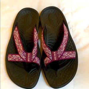 Kalso sandals